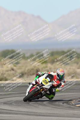 media/Jan-15-2026-Racers Edge (Thu) [[dfebeb70ab]]/2-A Group/Session 3 (Turn 16)/